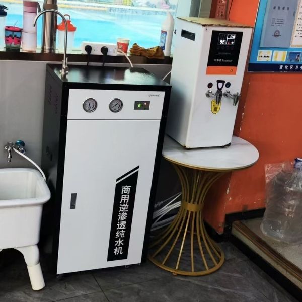 Commercial water purifier installed in the tea room